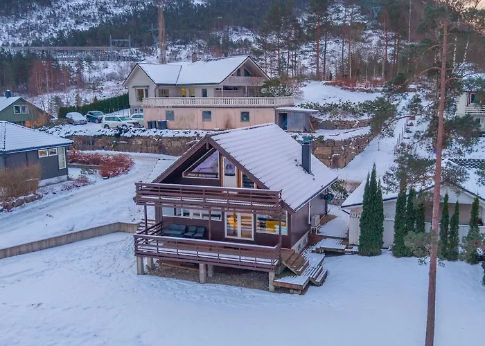 House With Sauna & Hot Tub, 4 Beds * Tonstad